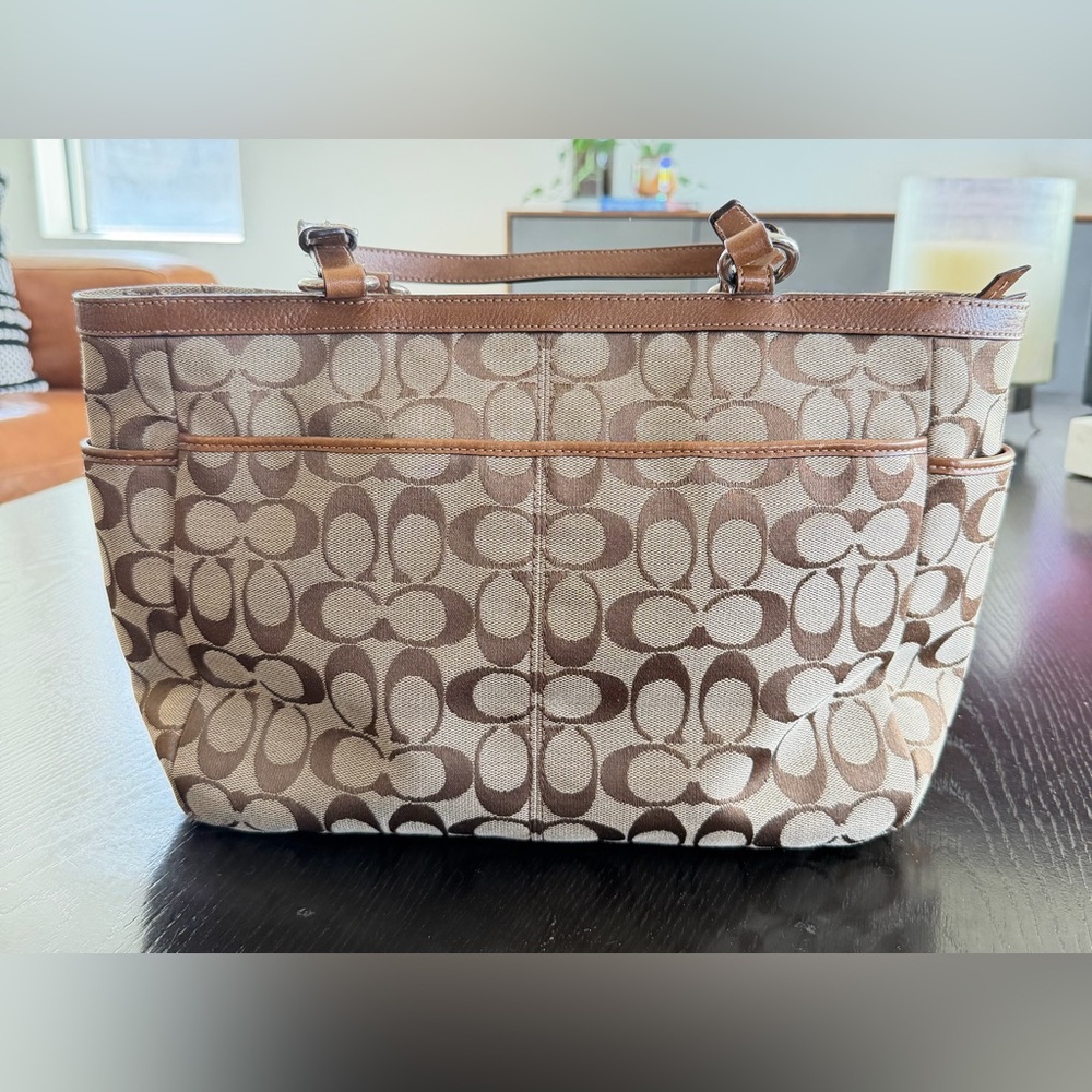 Coach Tan and Brown Signature Shoulder Bag - Picture 3 of 10
